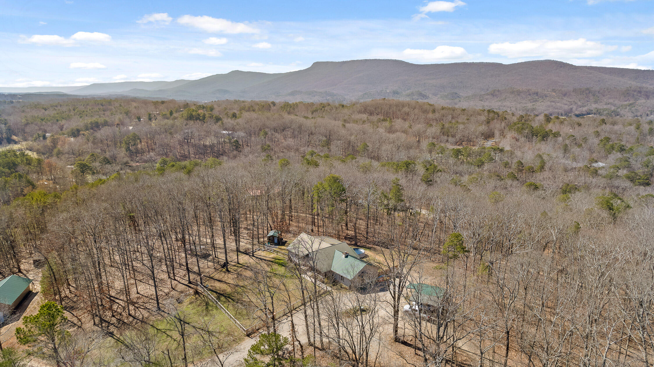 Chickamauga, Georgia 30707, United States, 4 Bedrooms Bedrooms, ,3 BathroomsBathrooms,Residential,Active,220824