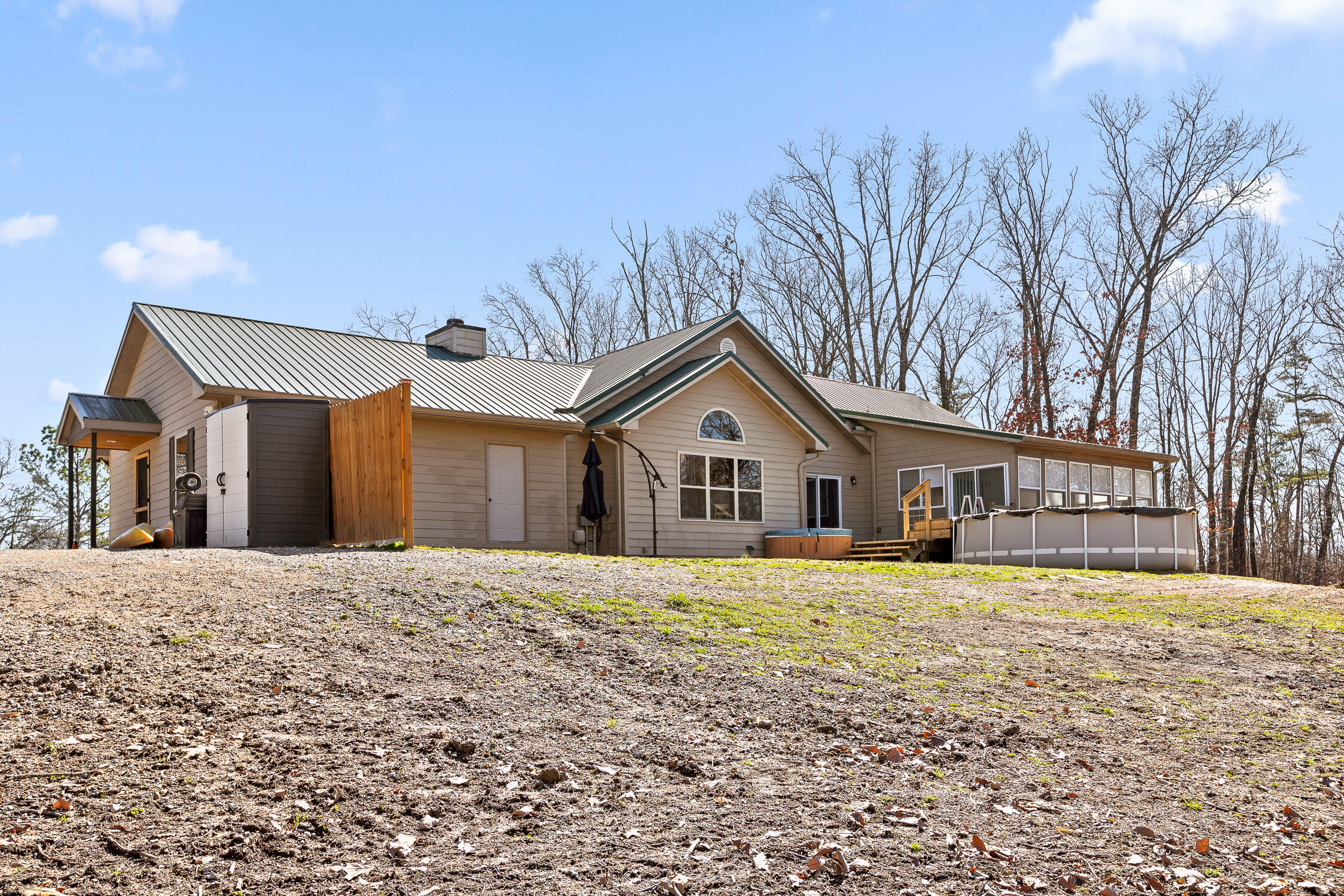 Chickamauga, Georgia 30707, United States, 4 Bedrooms Bedrooms, ,3 BathroomsBathrooms,Residential,Active,220824