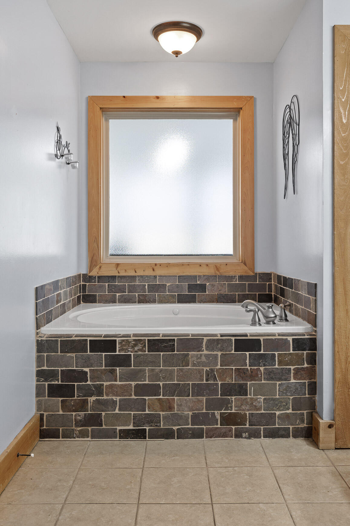 Chickamauga, Georgia 30707, United States, 4 Bedrooms Bedrooms, ,3 BathroomsBathrooms,Residential,Active,220824