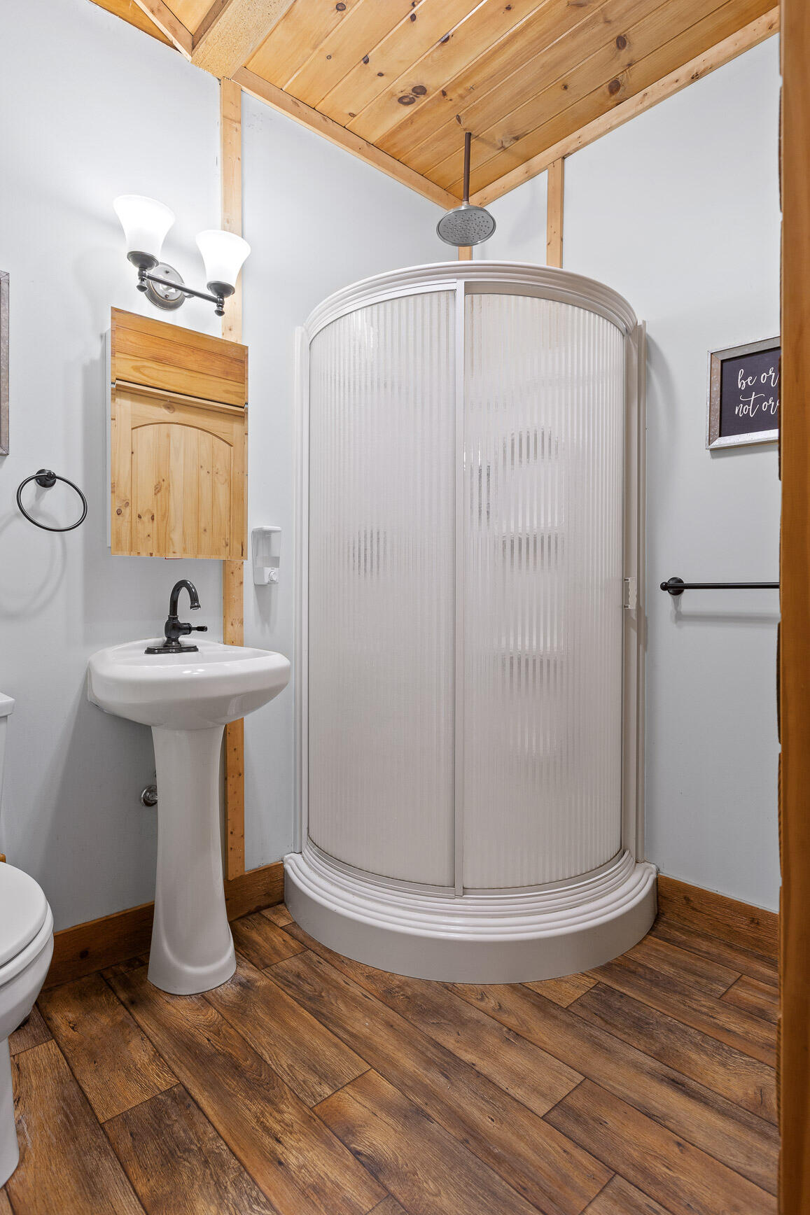 Chickamauga, Georgia 30707, United States, 4 Bedrooms Bedrooms, ,3 BathroomsBathrooms,Residential,Active,220824