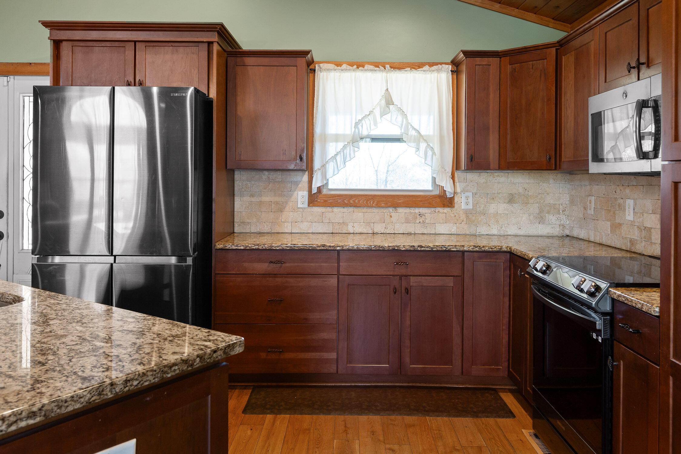 Chickamauga, Georgia 30707, United States, 4 Bedrooms Bedrooms, ,3 BathroomsBathrooms,Residential,Active,220824