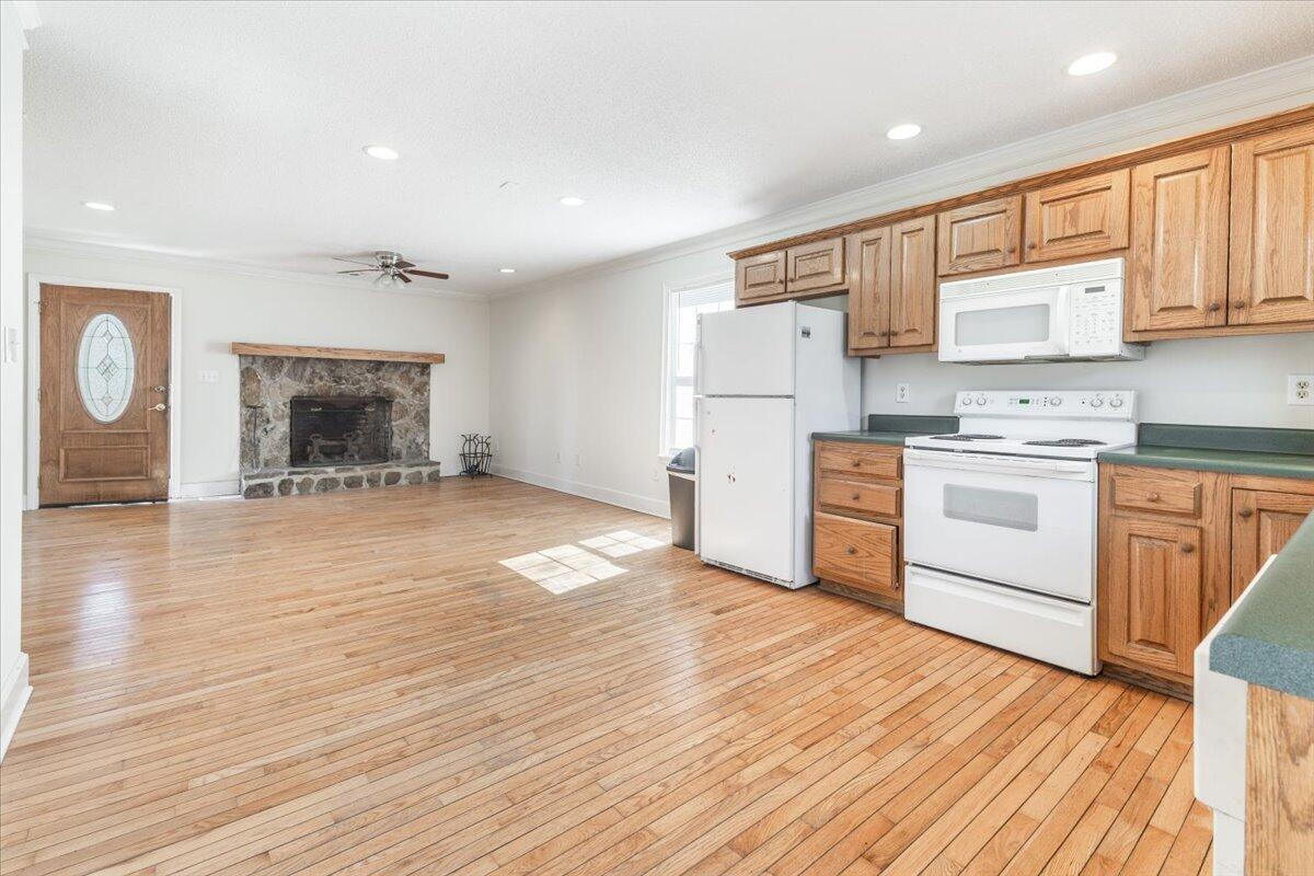 190 Mona Lane, Summerville, Georgia image 4