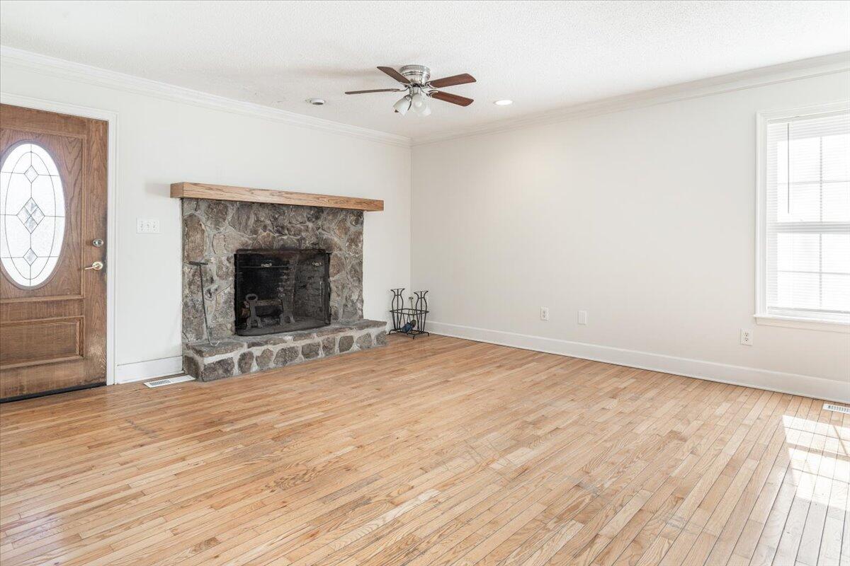 190 Mona Lane, Summerville, Georgia image 6