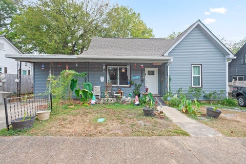 Photo of 210 Jefferson Street, Fayetteville, TN 37334 (MLS # 1544237)
