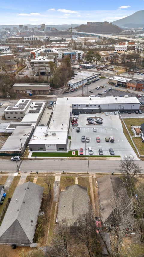 Tiny photo for 419 W Bell Avenue, Chattanooga, TN 37405 (MLS # 1528585)