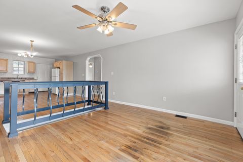 Tiny photo for 419 W Bell Avenue, Chattanooga, TN 37405 (MLS # 1528585)