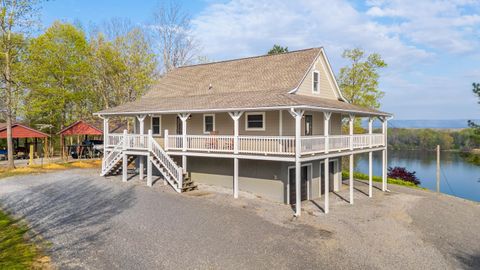 Photo of 325 Russell Lane, Decatur, TN 37322 (MLS # 1532329)