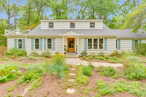Photo of 101 Grayson Road, Signal Mountain, TN 37377 (MLS # 1517768)
