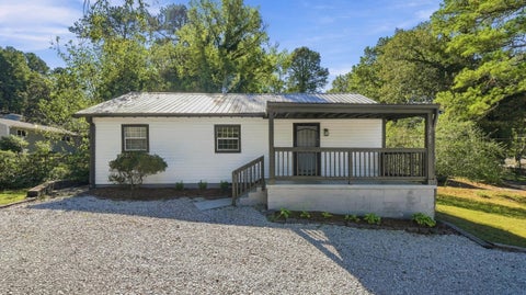Photo of 1900 Tunnel Boulevard, Chattanooga, TN 37406 (MLS # 1544855)