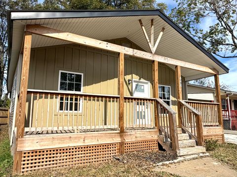 Photo of 1903 Sharp Street, Chattanooga, TN 37404 (MLS # 1522555)