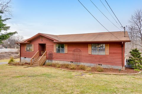 Photo of 525 Timberlinks Drive, Signal Mountain, TN 37377 (MLS # 1528331)