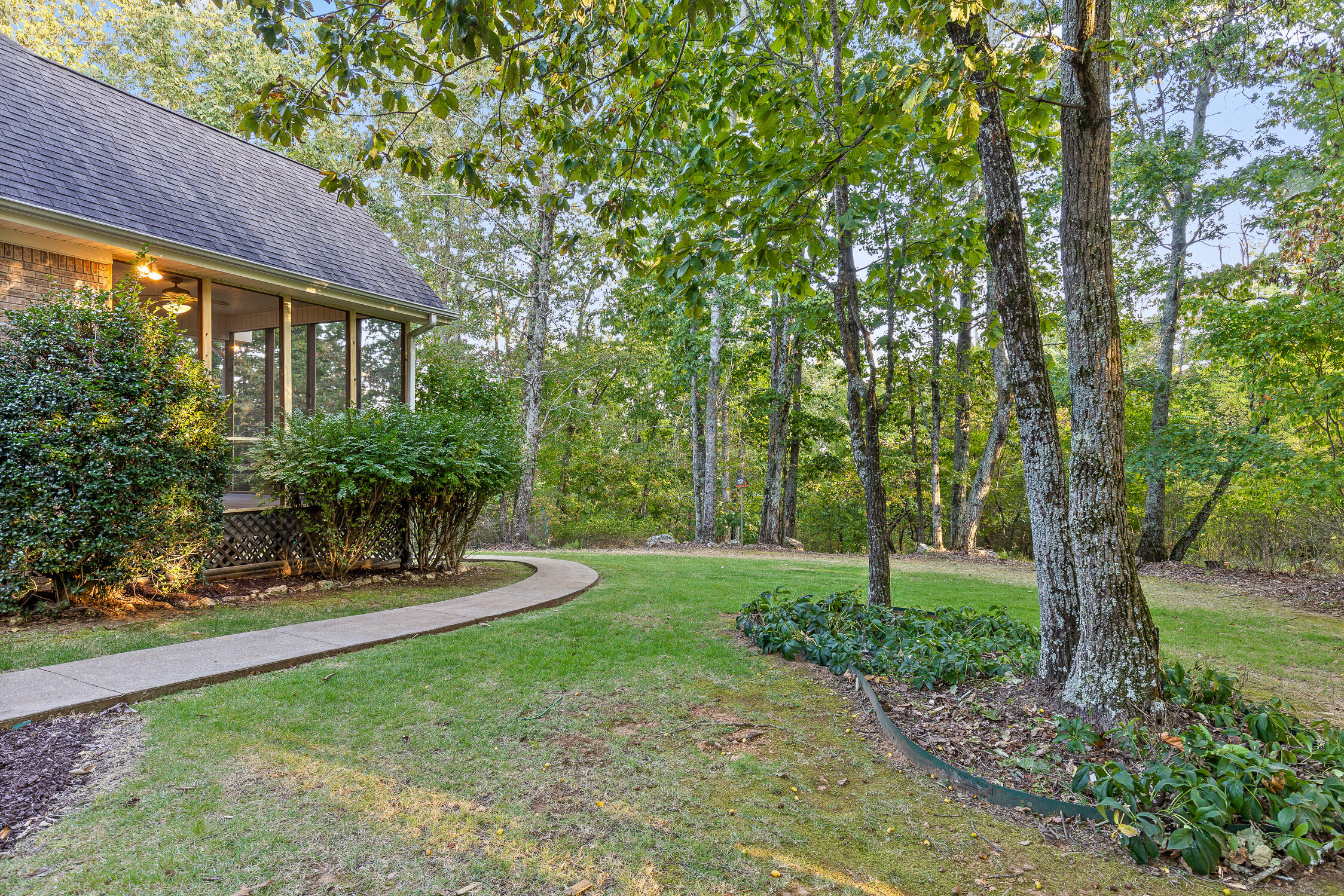 7551 Foster Hixson Cemetery Road