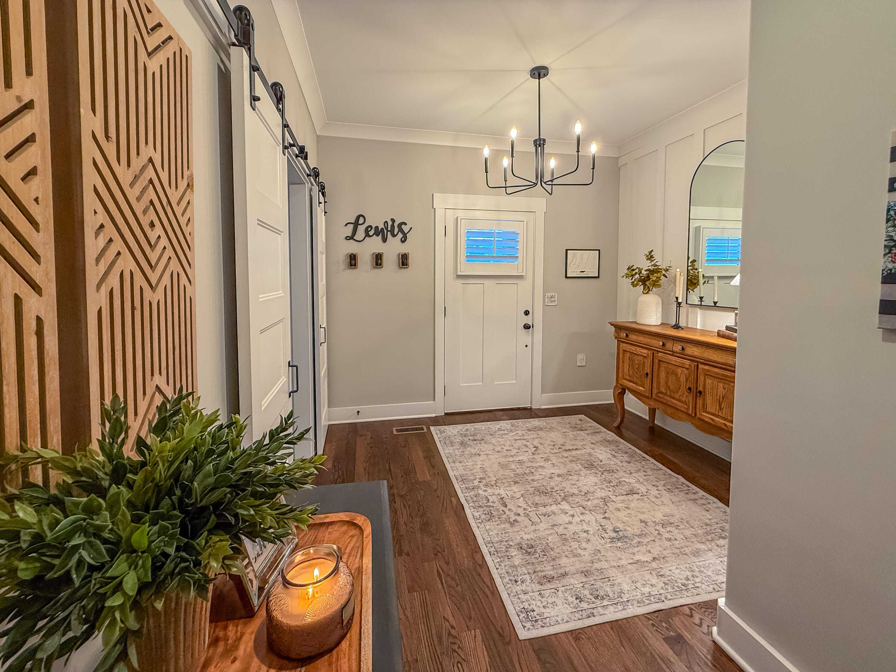 175 Ridge Crest Court SW