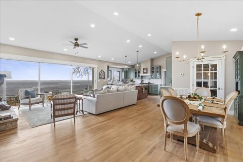 Photo of 6216 Forest Park Drive, Signal Mountain, TN 37377 (MLS # 1530423)