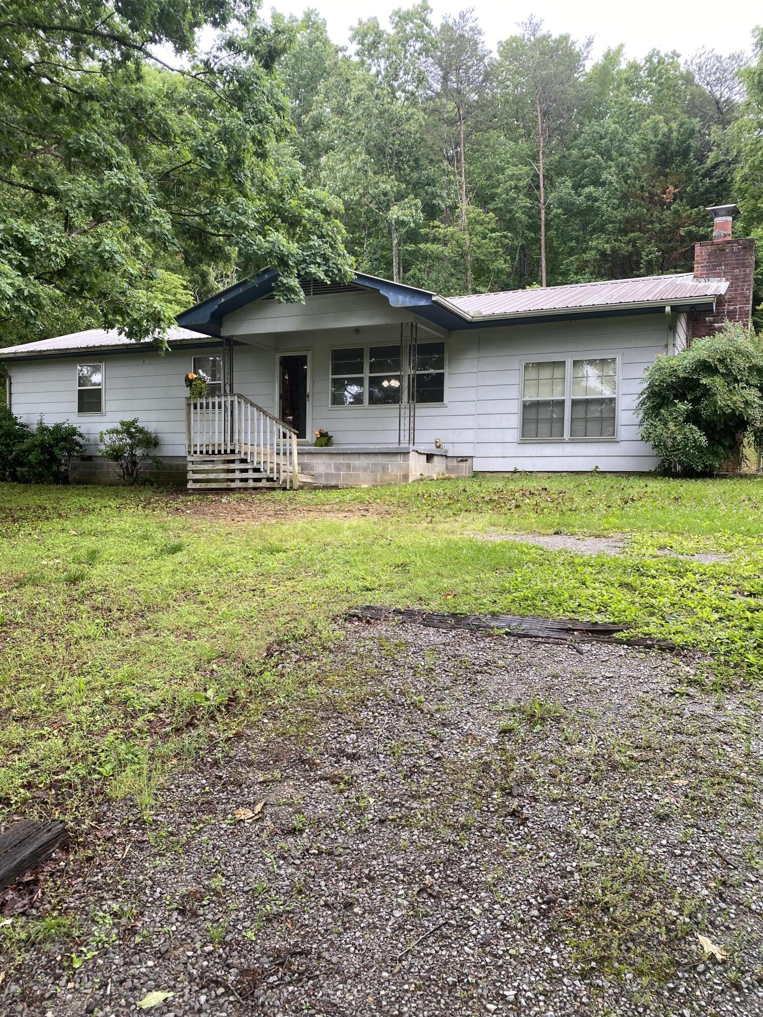 697 Newt Johnson Road, Chickamauga, Georgia image 2