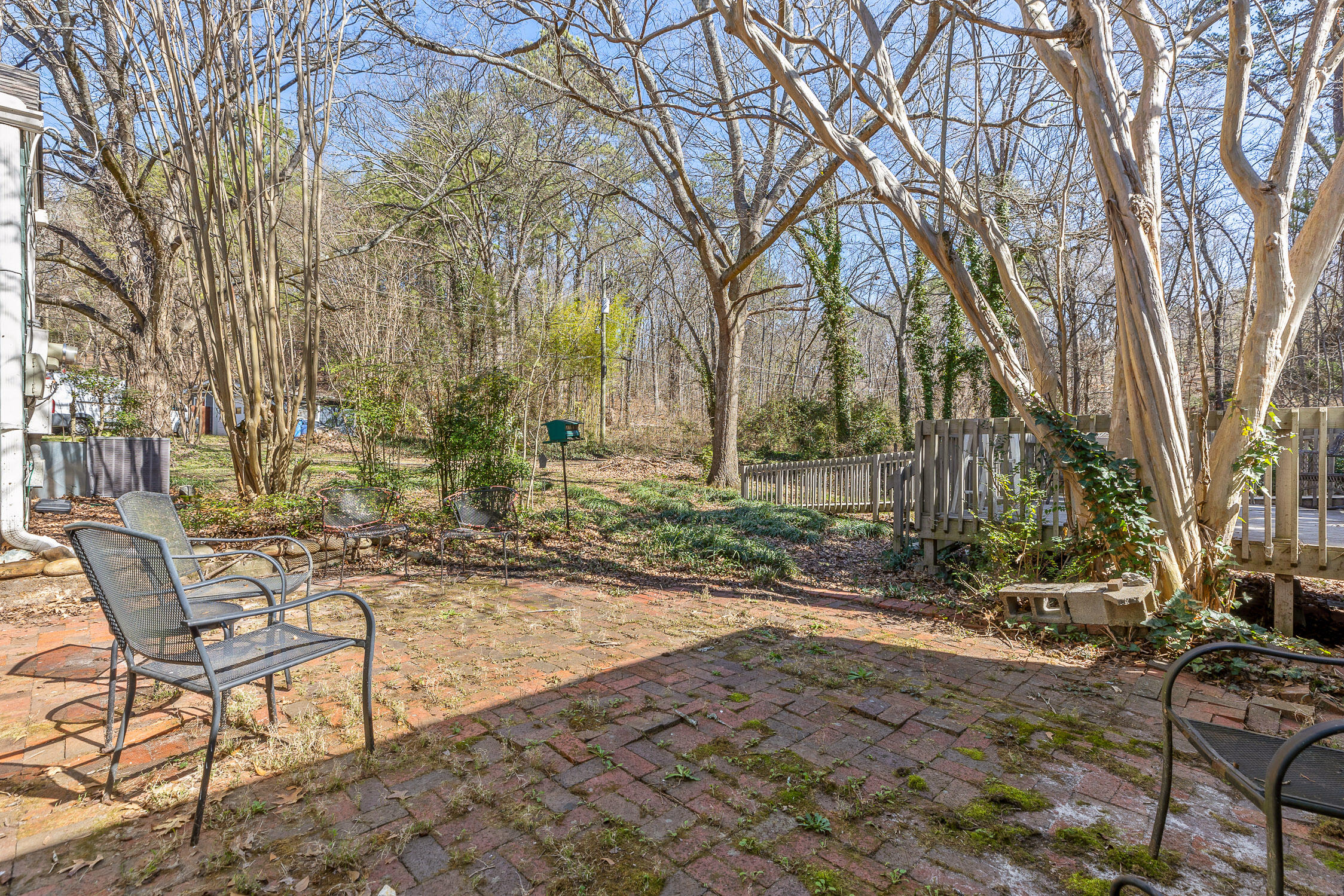 Chattanooga, Tennessee 37415, United States, 4 Bedrooms Bedrooms, ,2 BathroomsBathrooms,Residential,Contingent,82183