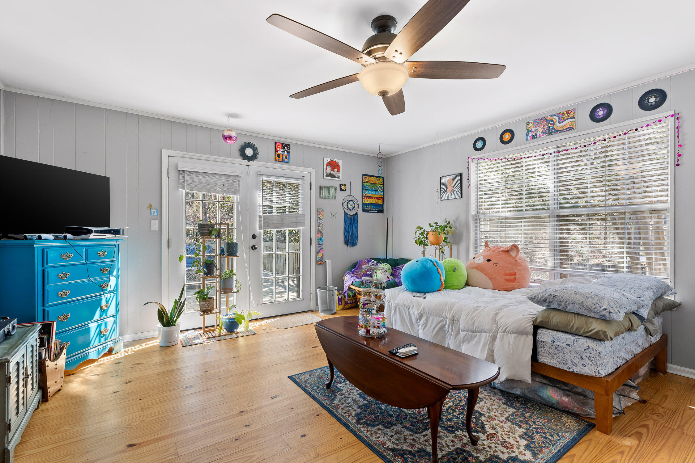 Chattanooga, Tennessee 37415, United States, 4 Bedrooms Bedrooms, ,2 BathroomsBathrooms,Residential,Contingent,82183