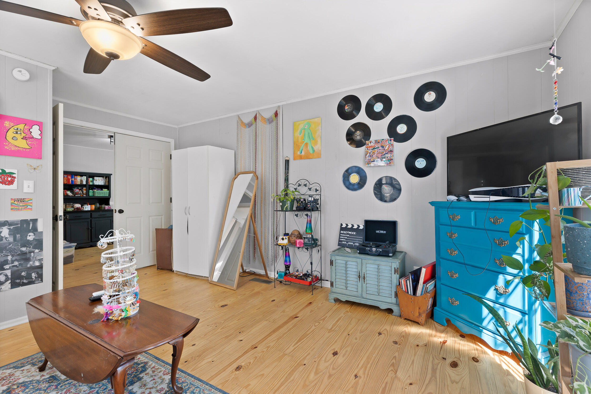 Chattanooga, Tennessee 37415, United States, 4 Bedrooms Bedrooms, ,2 BathroomsBathrooms,Residential,Contingent,82183