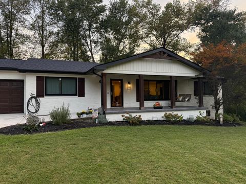 Photo of 300 Highwater Road, Soddy Daisy, TN 37379 (MLS # 1521817)