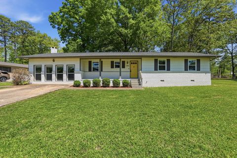 Photo of 1850 Lela Lane, Chattanooga, TN 37421 (MLS # 1532362)