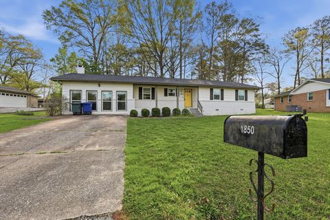 Photo of 1850 Lela Lane, Chattanooga, TN 37421 (MLS # 1532362)