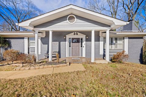 Photo of 483 King Crest Lane, Hixson, TN 37343 (MLS # 1526688)