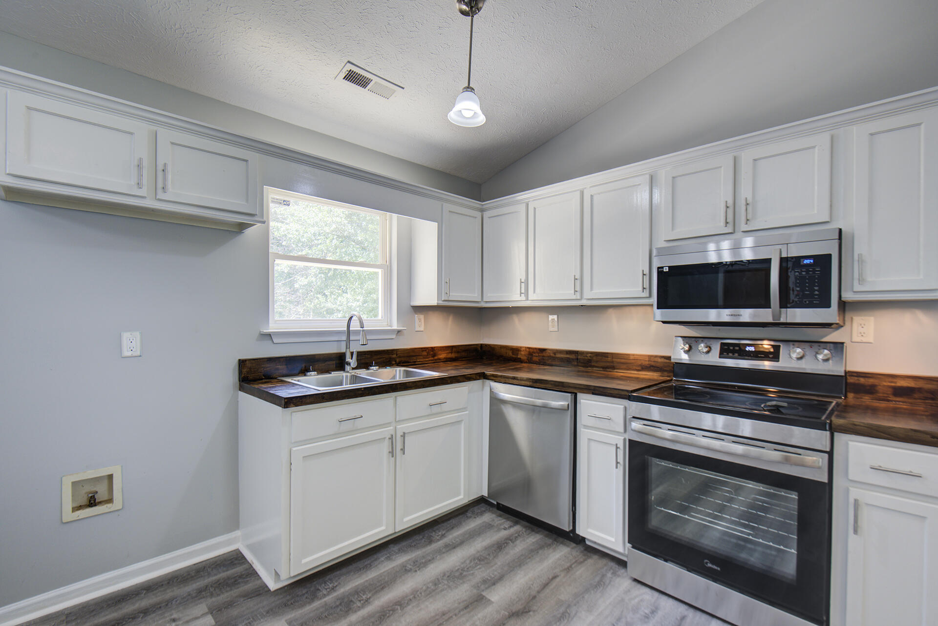 307 Ridgecrest Drive