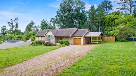 Photo of 7510 Hewitt Lane, Chattanooga, TN 37421 (MLS # 1515206)