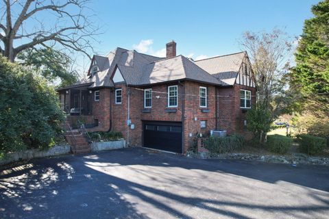 Photo of 1200 S Crest Road, Rossville, GA 30741 (MLS # 1525352)