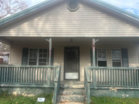 Tiny photo for 808 Mclemore Street, LaFayette, GA 30728 (MLS # 1525270)