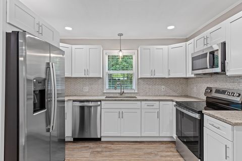 Tiny photo for 5020 Kenner Avenue, Chattanooga, TN 37415 (MLS # 1527956)