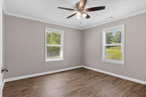 Tiny photo for 5020 Kenner Avenue, Chattanooga, TN 37415 (MLS # 1527956)