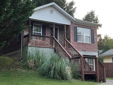 Photo of 322 Signal Drive, Rossville, GA 30741 (MLS # 1521731)
