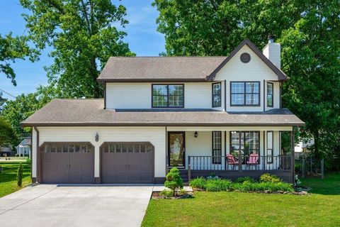 Photo of 8708 Oak View Drive, Chattanooga, TN 37421 (MLS # 1534547)
