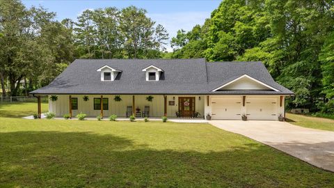 Photo of 7229 S Wolftever Drive, Ooltewah, TN 37363 (MLS # 1534021)