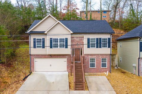 Photo of 816 Altamont Road, Chattanooga, TN 37415 (MLS # 1525852)