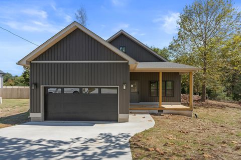 1112 Probasco Street LaFayette GA 30728