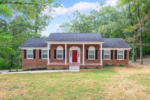 Photo of 10810 Jenkins Circle, Soddy Daisy, TN 37379 (MLS # 1543745)
