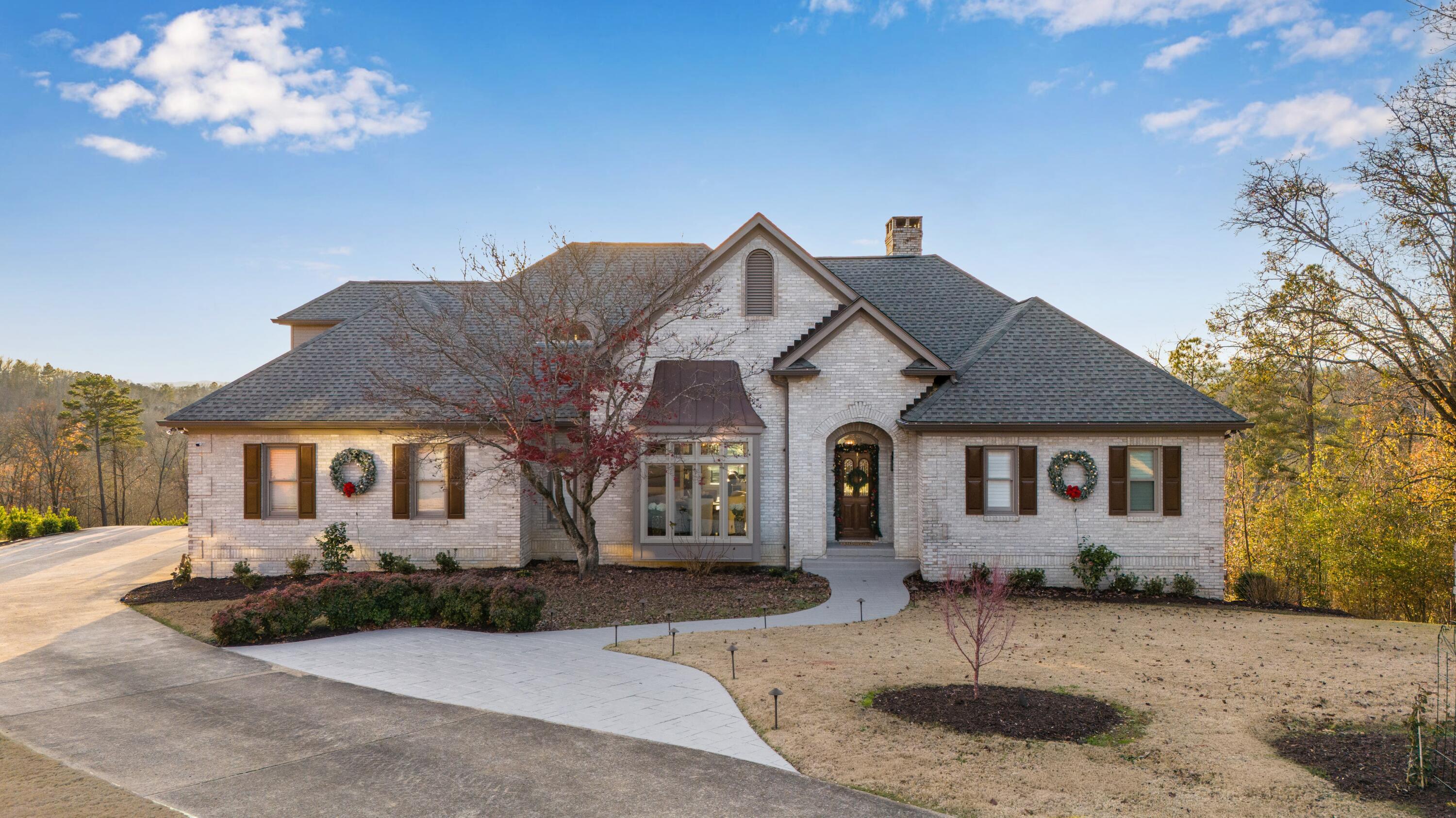 Chattanooga, Tennessee, 37416, United States, 4 Bedrooms Bedrooms, ,5 BathroomsBathrooms,Residential,Pending,2007030