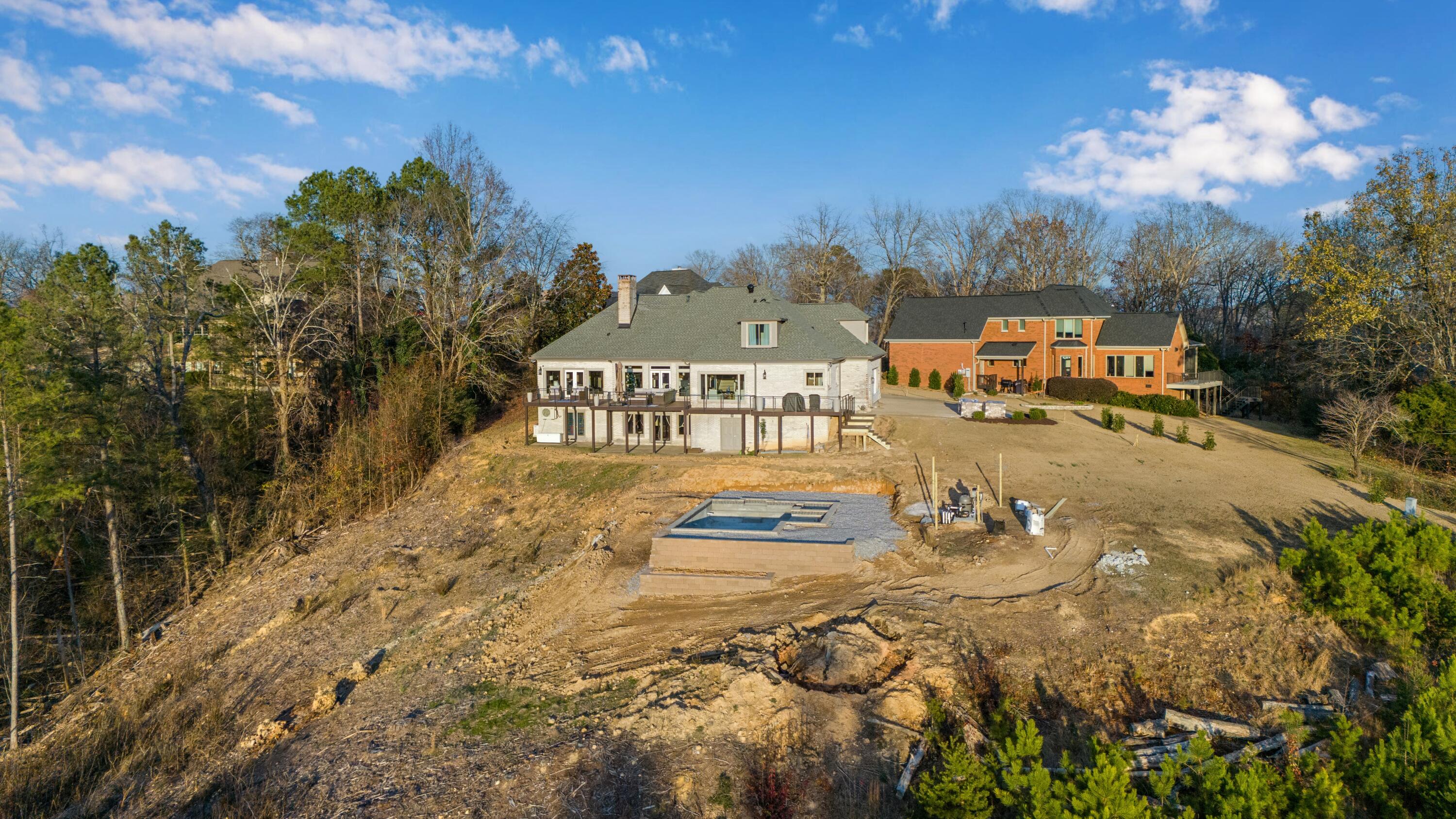 Chattanooga, Tennessee, 37416, United States, 4 Bedrooms Bedrooms, ,5 BathroomsBathrooms,Residential,Pending,2007030