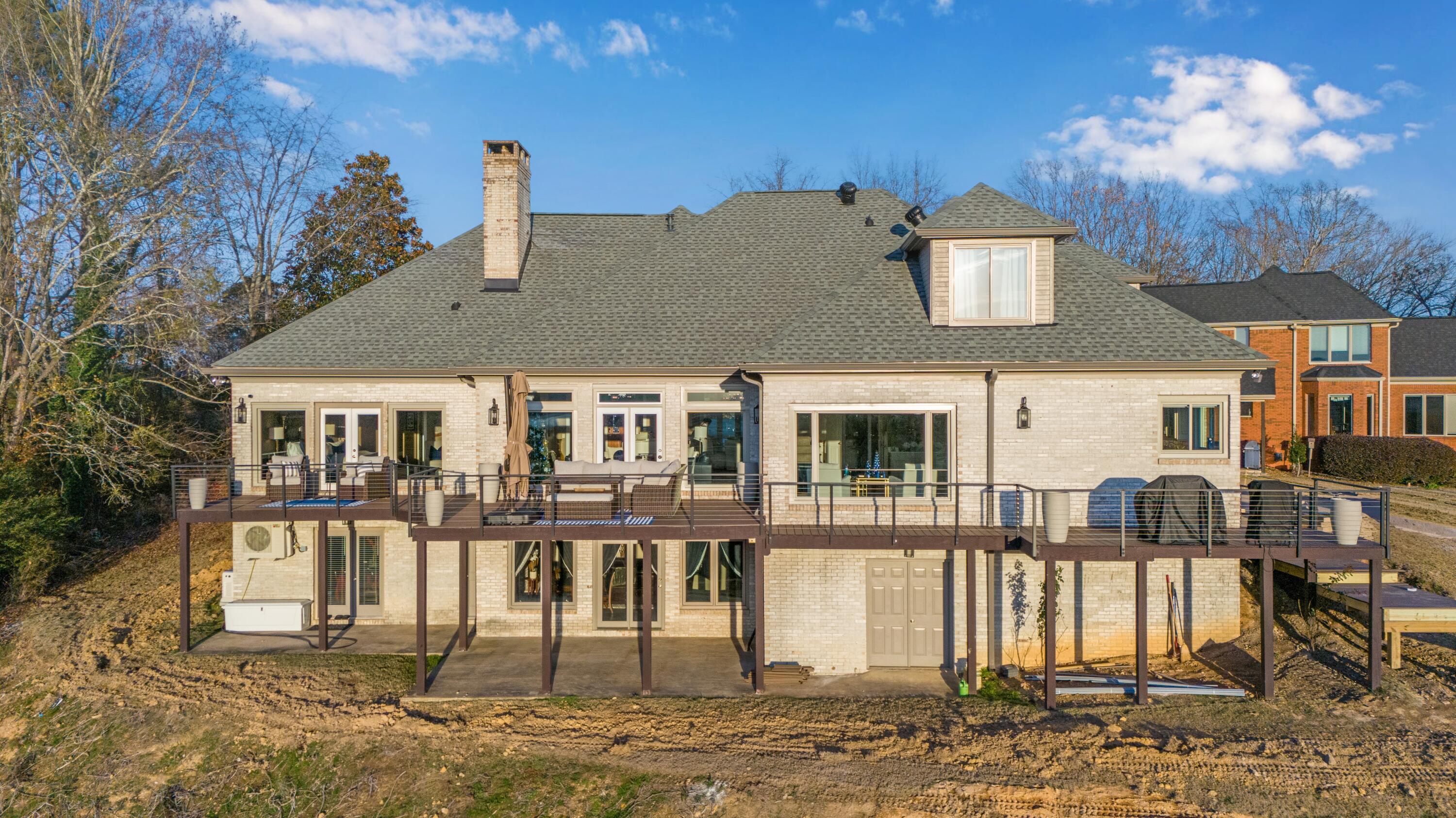 Chattanooga, Tennessee, 37416, United States, 4 Bedrooms Bedrooms, ,5 BathroomsBathrooms,Residential,Pending,2007030