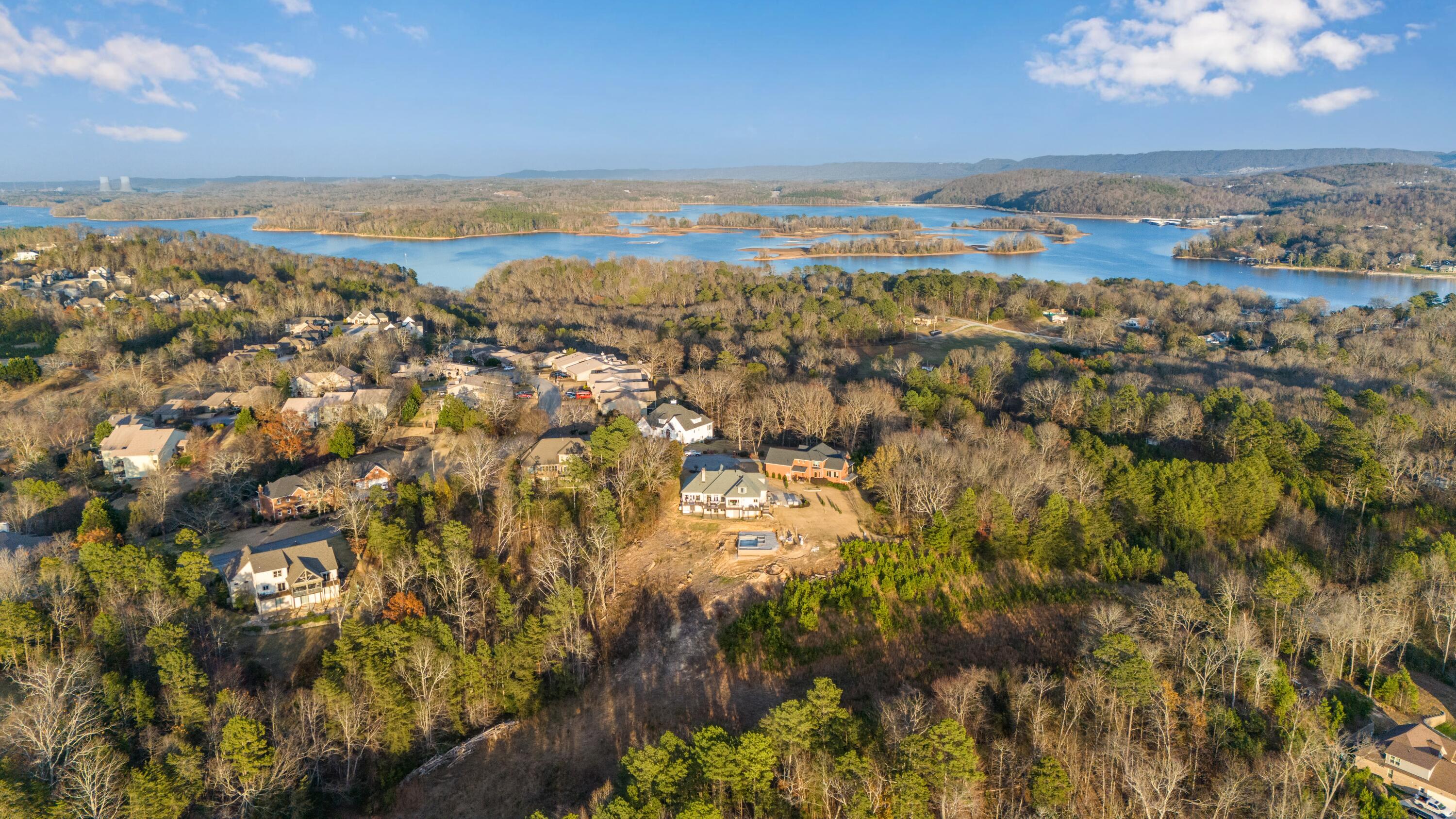 Chattanooga, Tennessee, 37416, United States, 4 Bedrooms Bedrooms, ,5 BathroomsBathrooms,Residential,Pending,2007030