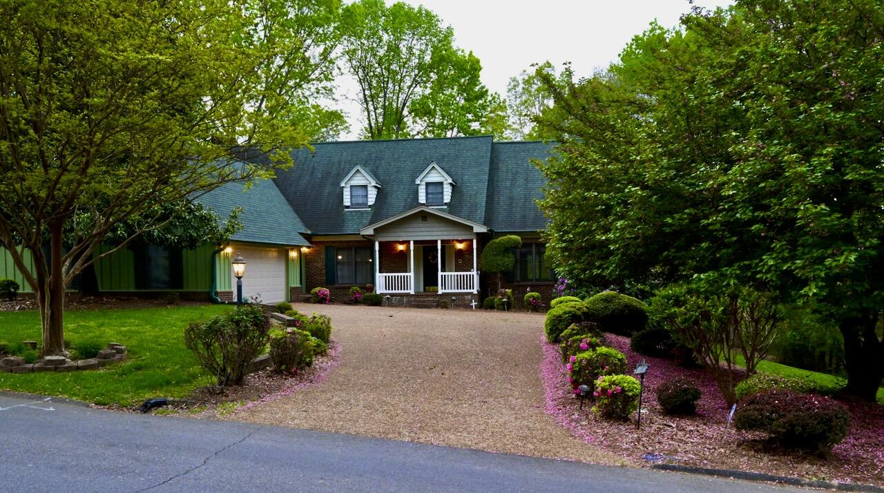 339 Bell Crest Drive NW