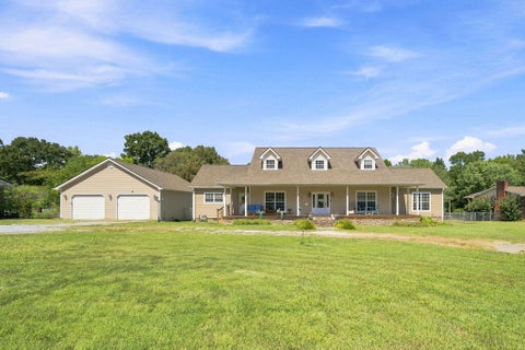 Homes For Sale - 324 Hurtt Road<br/> Chickamauga, GA 30707