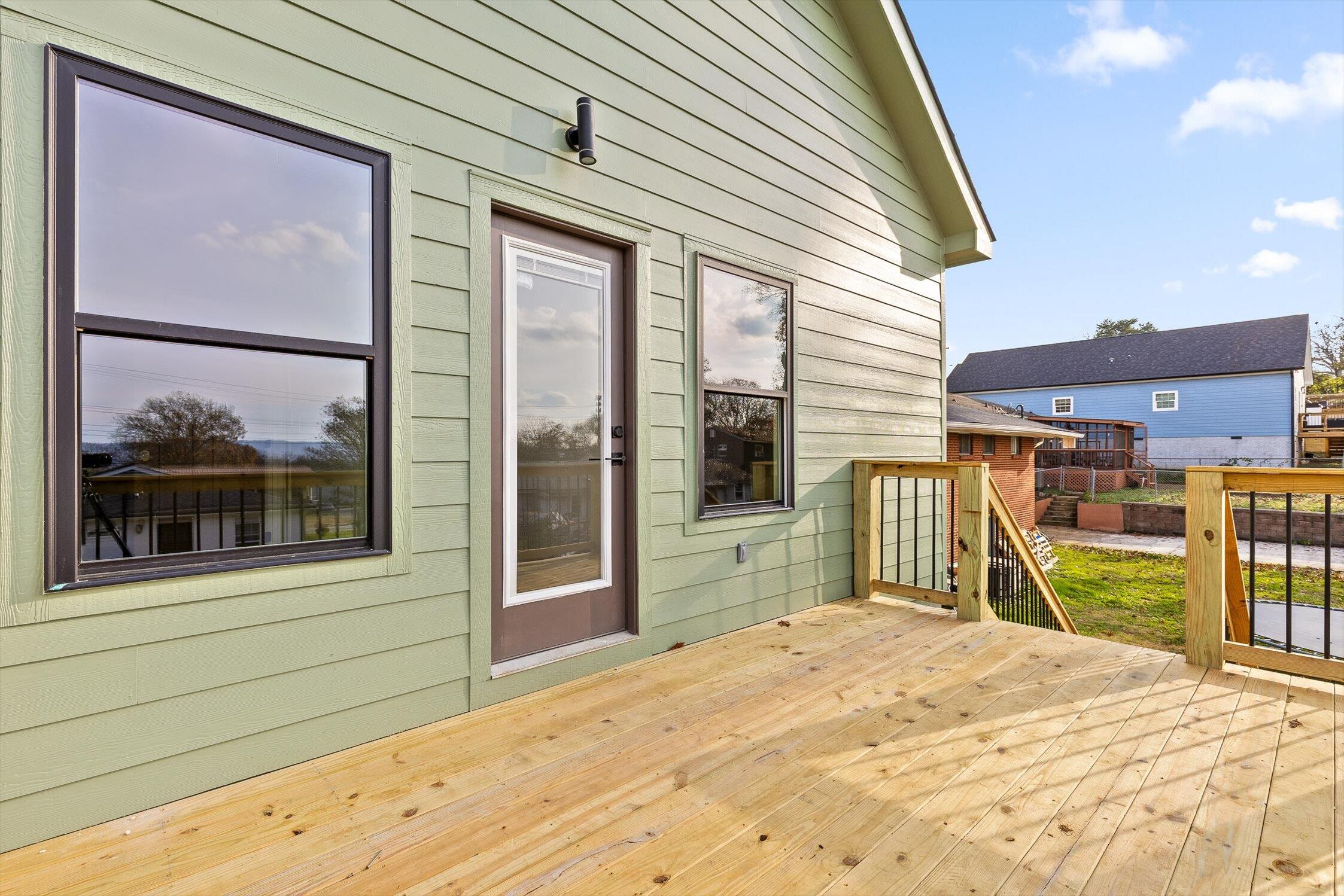 Chattanooga, Tennessee 37406, United States, 3 Bedrooms Bedrooms, ,2 BathroomsBathrooms,Residential,Active,236293