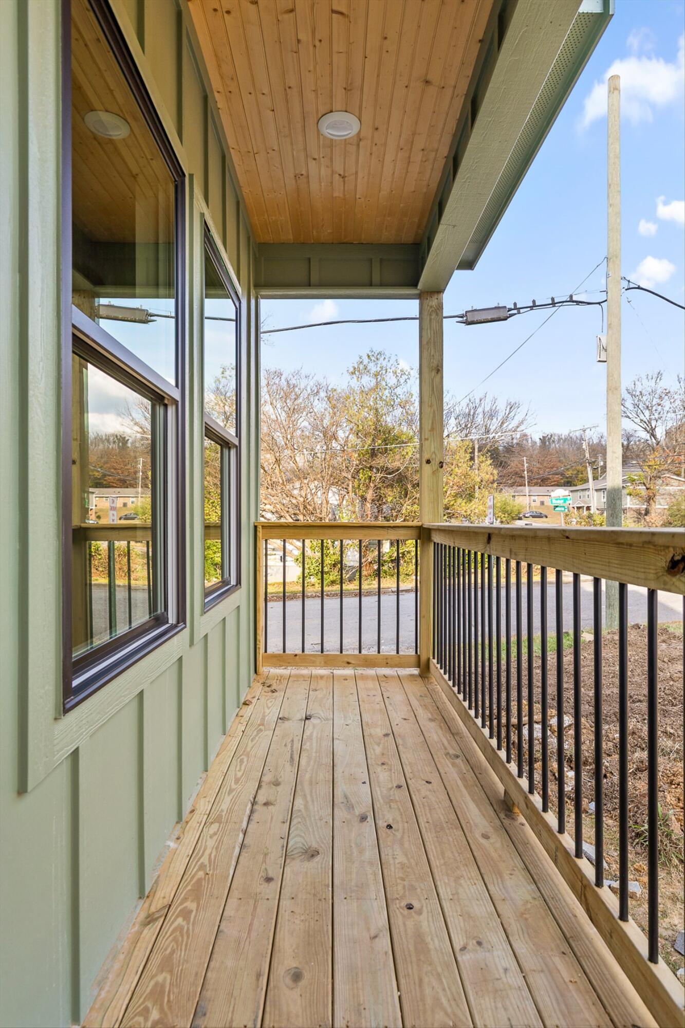 Chattanooga, Tennessee 37406, United States, 3 Bedrooms Bedrooms, ,2 BathroomsBathrooms,Residential,Active,236293