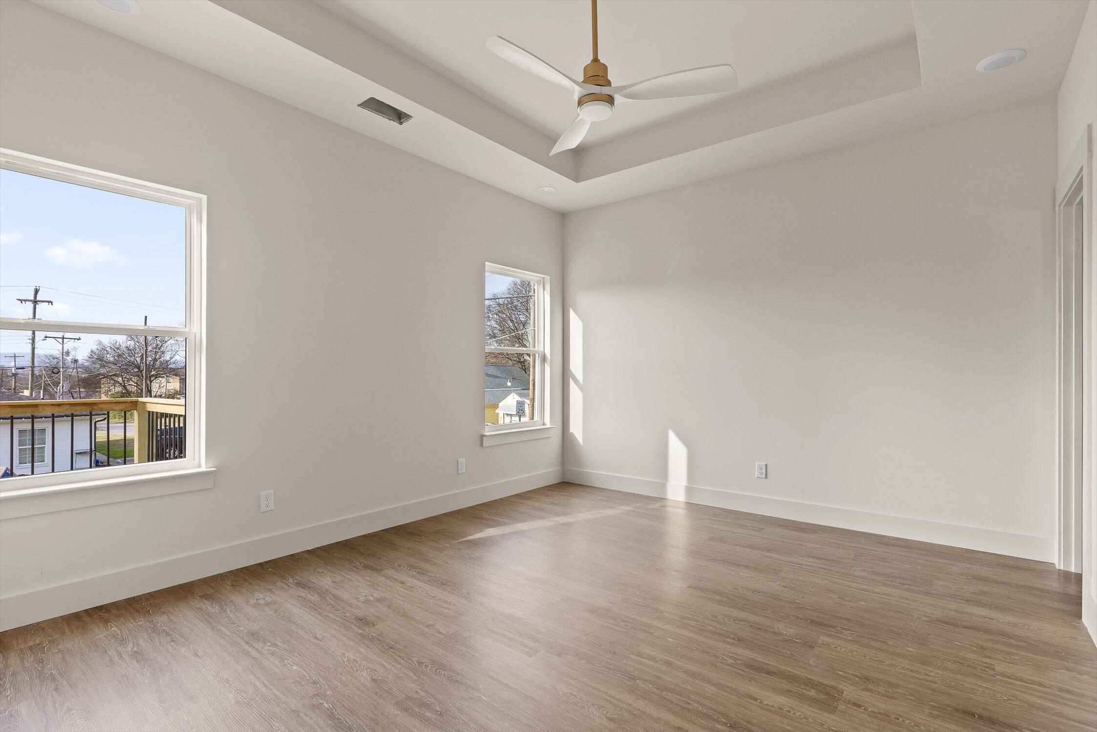 Chattanooga, Tennessee 37406, United States, 3 Bedrooms Bedrooms, ,2 BathroomsBathrooms,Residential,Active,236293