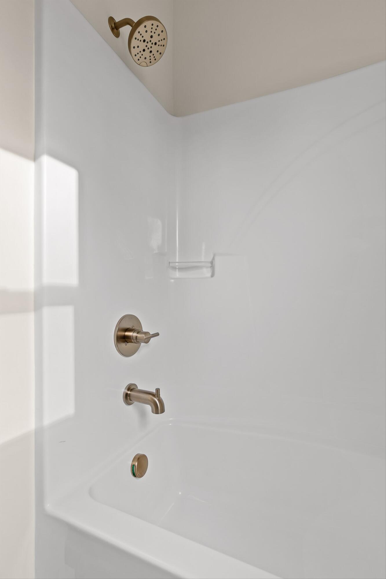 Chattanooga, Tennessee 37406, United States, 3 Bedrooms Bedrooms, ,2 BathroomsBathrooms,Residential,Active,236293