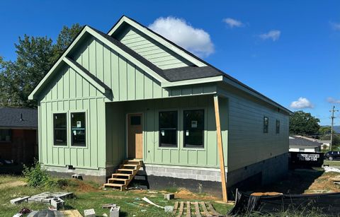 925 N Chamberlain Avenue Chattanooga TN 37406