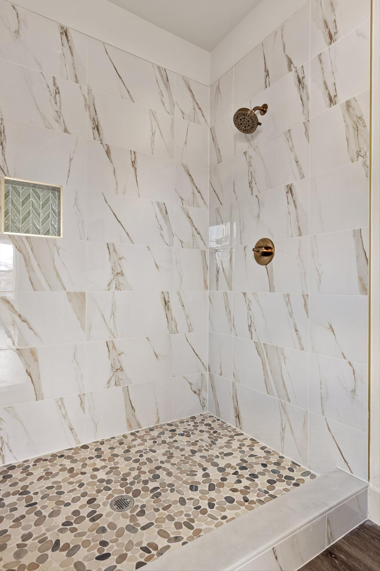 Chattanooga, Tennessee 37406, United States, 3 Bedrooms Bedrooms, ,2 BathroomsBathrooms,Residential,Active,236293